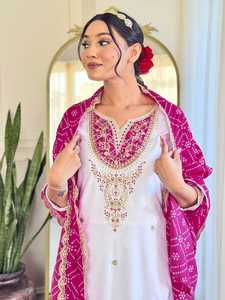 Elegante Conjunto de Kurta, Pantalón y Dupatta para Mujer en Viscosa Pura con Bordado y Lentejuelas, Perfecto para Fiestas, Bodas y Eventos Festivos - Product Image 2