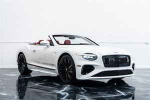 Bentley Continental GTC Speed AWD Híbrido Convertible 2025 con Asientos de Cuero - Product Image 2
