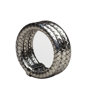 Design exclusif rond de serviette de Noël incurvé à la main en métal vaisselle de ménage porte-serviettes à prix abordable - Product Image 6