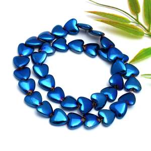 Collier de perles en hématite en forme de cœur Kamal Gems, 15 pouces - Assortiment de perles - Product Image 2