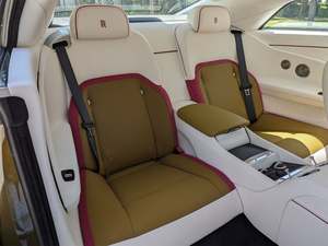 Increíble Rolls-Royce Spectre AWD 2024 Usado en Perfectas Condiciones, con Poco Kilometraje, en Existencia, Ofrecido a un Precio Increíble - Product Image 3