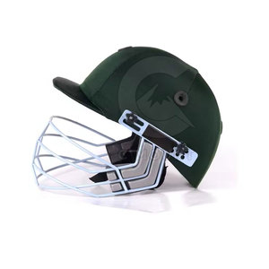 Casque de cricket léger assurant la sécurité, la qualité supérieure, le confort et la confiance pendant chaque match - Product Image 3