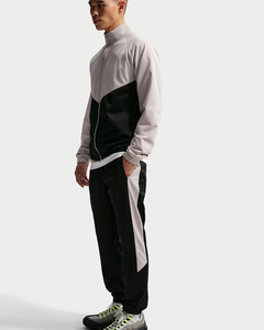 Latest Design High Quality Nylon Hooded Solid Casual <b>Jogging</b> Regular Fit Men Gym Running Tracksuit Set Men - Product Image 6