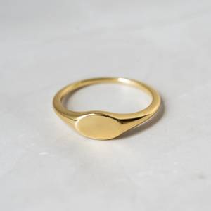 Anillo único de piedras preciosas de zirconia cúbica de Plata de Ley 925 para un aspecto elegante para fiestas y bodas a un precio asequible - Product Image 1