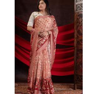 Black Georgette Brasso Saree con adornos florales de lámina de oro rojo Sheer Body Designer Pallu y borde intrincado para mujeres - Product Image 6