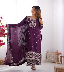 Todos los días estilo étnico aspecto tradicional listo para usar pura seda Chinon recto Kurta conjunto Dupatta pantalones para fiesta India - Product Image 1