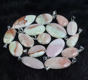 Increíble Colgante de Morganita y Calcita, Colgante Chapado en Plata, Colección de Colgantes con Bisel al por Mayor, Collar de Piedra de Calcita - Product Image 1