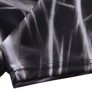 Camisetas de Hombre de Alta Calidad, Ajustables, Sublimadas, con Color y Logotipo Personalizados, a Bajo Precio - Product Image 4