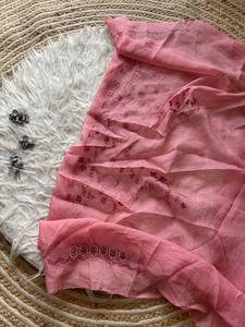 Saree exclusif en soie pure et douce de créateur indien, beau travail de broderie et bordure de travail de séquence pour mariage et fête - Product Image 2