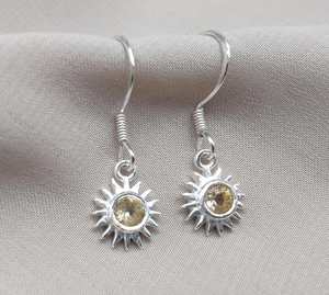 ต่างหูทรงกลมประดับพลอยซิทรินสีเหลืองธรรมชาติ เงินแท้ 925 พลอยประจำเดือนพฤศจิกายน คุณภาพสูง IGI ของขวัญวันครบรอบ ของขวัญสำหรับงานปาร์ตี้ - Product Image 2