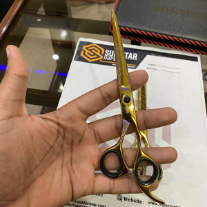 Ensemble de coupe de cheveux professionnel de 4 pièces en acier inoxydable, couleur personnalisée, durable, multi-couleurs, outils de coiffure multi-usages - Product Image 4