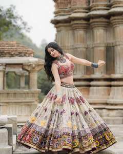 Nouvelle Série Moderne – Chaniya Choli Femme Gaufré Spécial Navratri – Lehenga Festif pour Fêtes et Mariages – Coton Mousseline Coupe Classique - Product Image 5