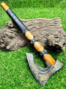 Hache viking forgée à la main avec gravure dorée et manche en cuir. Hache de survie. Hache à bois. Meilleur cadeau - Product Image 4