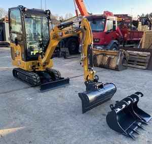 Mini-excavatrice CAT 301.8, best-seller 2023, faible nombre d'heures (22,2 h), diesel, compacte, avec hydraulique auxiliaire - Product Image 1