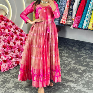 Robe Anarkali ethnique Regal avec Koti brodé et Dupatta Ensemble de fête traditionnel élégant pour femme - Product Image 6