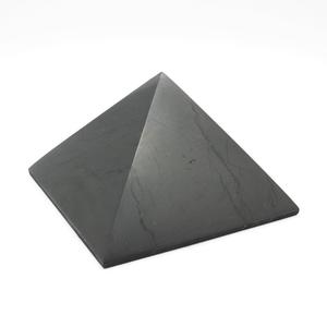Pirámide de shungita sin pulir de 3.1 pulgadas (80 mm) - Product Image 4