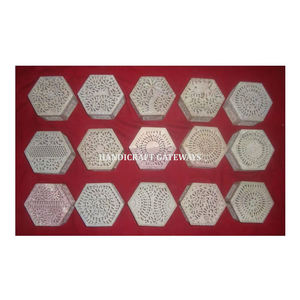 La plus belle pierre ollaire hexagonale traditionnelle faite à la main pour sculpter des fruits secs et des boîtes de rangement de haute qualité pour les acheteurs - Product Image 1