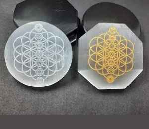 Placa de carga de selenita natural con grabado de símbolo Om disco de limpieza de energía de cristal para meditación, yoga, curación espiritual - Product Image 4