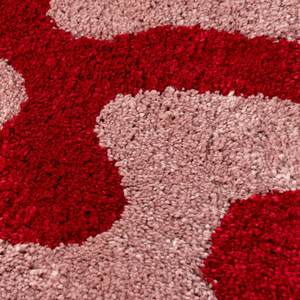 Alfombra moderna Joli Doodle roja y rosa de Netline Home - Product Image 3