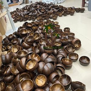 ชามกะลามะพร้าวขัดเงาดีไซน์วินเทจทำมือเป็นมิตรต่อสิ่งแวดล้อมสำหรับใช้ในบ้านโรงงานเวียดนาม - Product Image 1