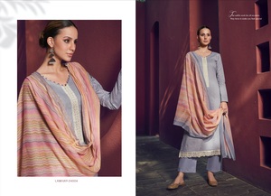 Pure Lawn Cambric Cotton Impression Numérique Kurtis Avec Fond Teint En Coton Et Coton Pur Pelouse Dupatta en vente en ligne - Product Image 4