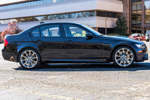 BMW M3 Sedán 2009 USADO con Volante a la Izquierda/Derecha - Product Image 4