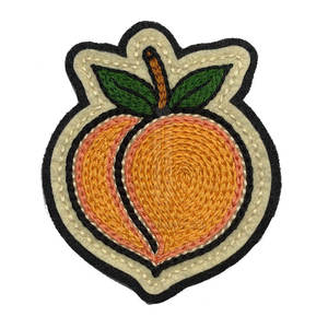 Écusson de broderie sur mesure de nouvelle conception de fabrication pakistanaise Style à coudre à la main avec PVC et tissu de toile Taille personnalisée - Product Image 2