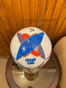 Balón de Fútbol Champ King Profesional para Partido y Entrenamiento - Calidad Premium Hecho en Pakistán - Product Image 2
