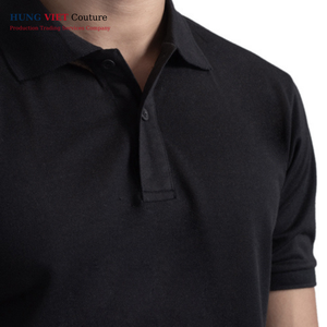 Polo solide pour homme fabriqué à partir d'un tissu unique de qualité supérieure présentant un design de logo personnalisé avec une influence vintage et hip-hop - Product Image 2