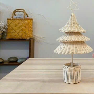 Adorno navideño de ratán de alta calidad con tono de color natural y diseño festivo para una decoración navideña ecológica - Product Image 3