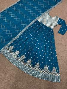 Robe kurti brodée avec dupatta pour femmes, nouvelle tendance, vêtement long georgette Anarkali, 2022 - Product Image 4