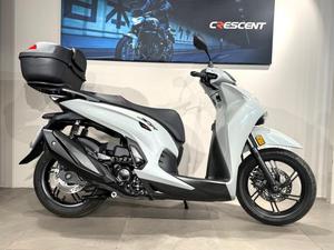 Oferta al Mejor Precio: Motocicleta Eléctrica SH350i Blanca, Scooter Urbana con Asiento Negro y Ruedas de Aleación - Product Image 5