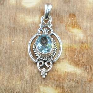 Pendentif ovale en argent sterling 925 avec topaze bleue, filigrane fait main |   Charme de bijoux en pierre précieuse naturelle avec bordure en corde vintage pour femmes - Product Image 2