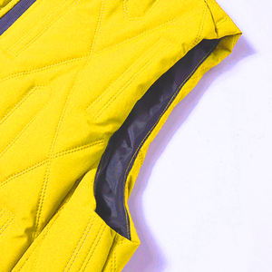 Options de couleurs et de tailles de logos personnalisés pour répondre aux besoins de votre entreprise Gilet bouffant respirant, confortable et durable - Product Image 5