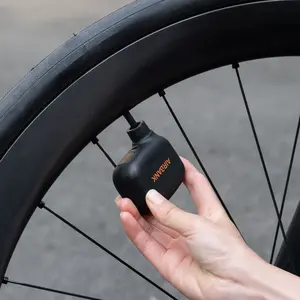 ポータブルワイヤレスタイヤインフレーター自転車タイヤエアポンプ電動ミニバイクポンプ