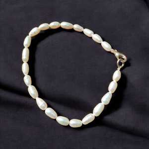 2025 tendencia para mujer estilo bohemio diseño elegante 4-5mm pulsera con cuentas de perlas de arroz con cierre de langosta uso diario joyería fina - Product Image 6