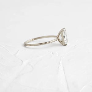 Nueva moda GRA certificado anillo de corte radiante 18K anillo de oro sólido amarillo moissanita anillo de compromiso Fabricación de la India - Product Image 4