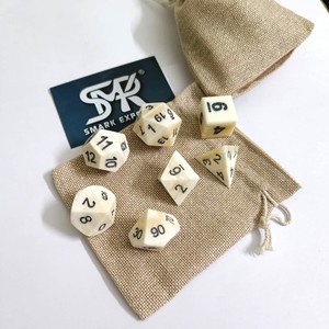 Jeu de dés de jeu polyédriques sculptés à la main pour les jeux de rôle RPG du MDN et les collectionneurs de jeux de société de table - Product Image 5