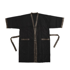 Cómodo uniforme de barra de algodón moderno de fácil mantenimiento para ambientes de trabajo de salón de barberos ocupados - Product Image 5