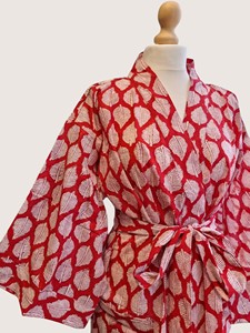 Bata Larga de Mujer con Estampado de Hojas Rojas, Manga Tres Cuartos, Cuello Mandarín, 100% Algodón Suave, Estilo Casual de Primavera con Cordón Ajustable - Product Image 4