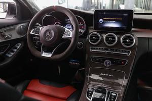 เมอร์เซเดส-เบนซ์ ซี 63 เอส ปี 2015 รถมือสอง ซี-คลาส ซีดาน พวงมาลัยซ้าย เบาะหนัง หลังคาซันรูฟแบบพาโนรามา เครื่องยนต์เบนซินเทอร์โบ เกียร์อัตโนมัติ ล้อแม็ก R20 - Product Image 5