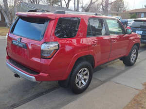 Voiture d'occasion abordable Toyota 4Runner 2015 conduite à gauche - Product Image 5