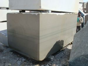 Piedras Decorativas Directamente de la Cantera, Bloques de Arenisca Gris Kandla de 300x200x80 cm, Acabado Natural en Gris Plateado, Diseño Rústico - Product Image 3