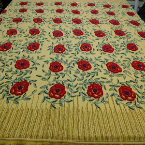 Fait à la main romantique 3D fleur lourde perlée pierres paillettes dentelle Applique tissu droite Silhouette - Product Image 1