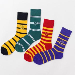ODM Diseño a rayas calcetines de equipo bordado personalizado Logo letras multicolor calcetines de algodón para hombres mujeres venta al por mayor pedido al por mayor - Product Image 6