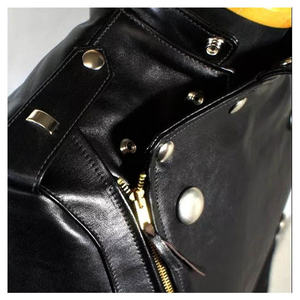 Chaqueta de cuero informal para hombre al por mayor del fabricante Chaqueta universitaria de motociclista con cremallera larga con material de lana Estilo de motocicleta - Product Image 2