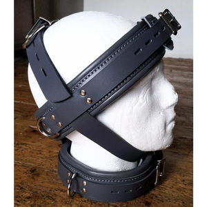 Arnés y Collar de Cuero Genuino para Reposacabezas. Gris Tormenta o cualquier color - Product Image 1