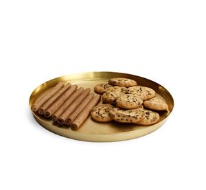 Plateau de service décoratif en métal fini or qui combine style et utilité, parfait pour les bonbons de fête et les chocolats gastronomiques - Product Image 2