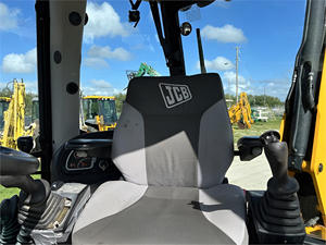 Chargeuse-pelleteuse JCB 3CX17 d'occasion de 2013, moteur, boîte de vitesses, pompe, roulement pour travaux de terrassement haute performance, moment de charge élevé prêt - Product Image 5