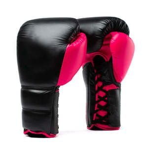 Gants de boxe Muay Thai professionnels en cuir et polyester respirant de haute qualité, logo personnalisé en gros, style élégant pour le sparring - Product Image 1